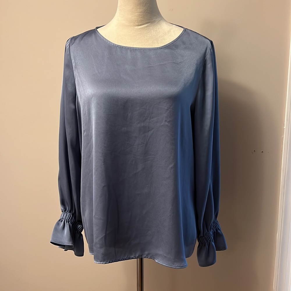 3 FOR $40 - Banana Republic Blouse Size M